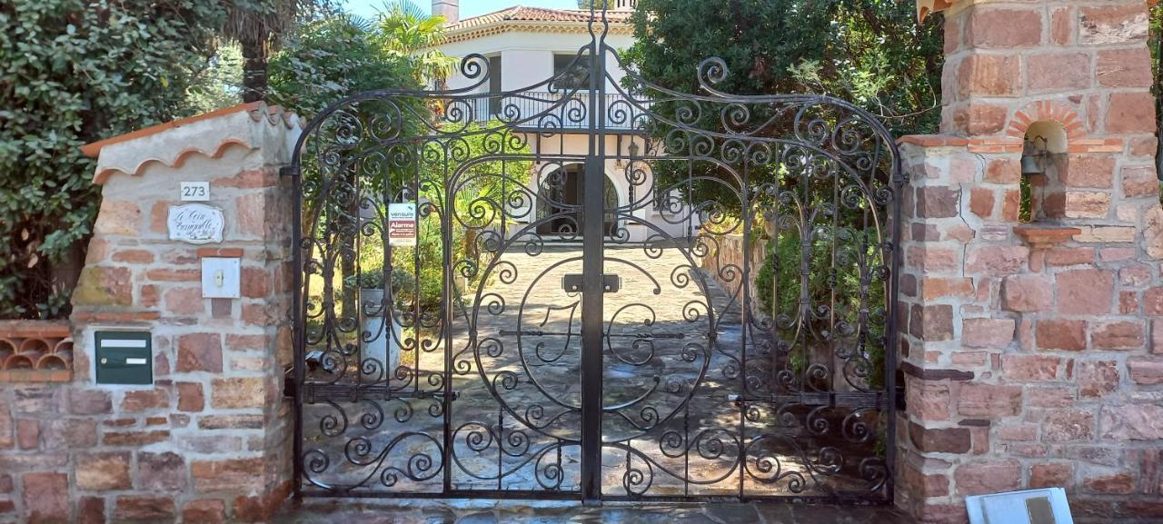 Appartement Et Sa Grande Terrasse En Rez De Jardin Сен-Глф Экстерьер фото